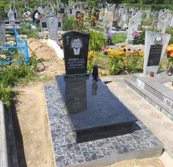 Памятник одиночный 093